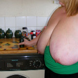 divine-breasts/kelly-massive_melons-090314/pthumbs/7.jpg