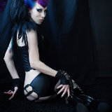 gothic-babes/gothic_super_star_torn_fishnets_and_purple_hair-052312/pthumbs/gothicsluts07.jpg
