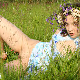 showy-beauty/4114-lisa-flowering-032912/pthumbs/bp_019.jpg