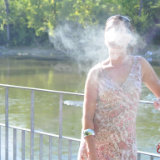 smoking-mina/16-mina-smoke_in_the_park-101212/pthumbs/04.jpg