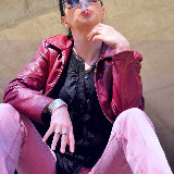 smoking-mina/19-mina-pink_jeans_smoke-102612/pthumbs/09.jpg