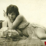 vintage-classic-porn/33395-40s_smoking_girls/pthumbs/10.jpg