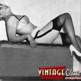 vintage-classic-porn/51200-50s_girls_in_lingerie-110112/pthumbs/6.jpg